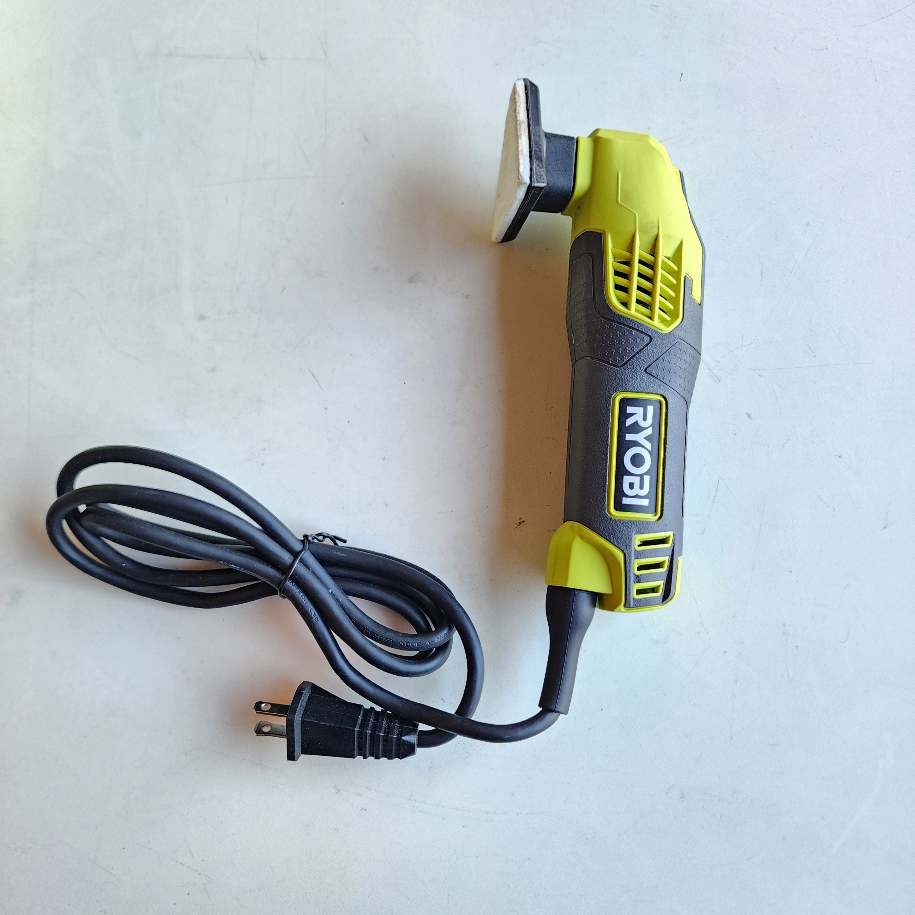 Ryobi DETAIL SANDER (DS1100) Ryobi DETAIL SANDER (DS1100)